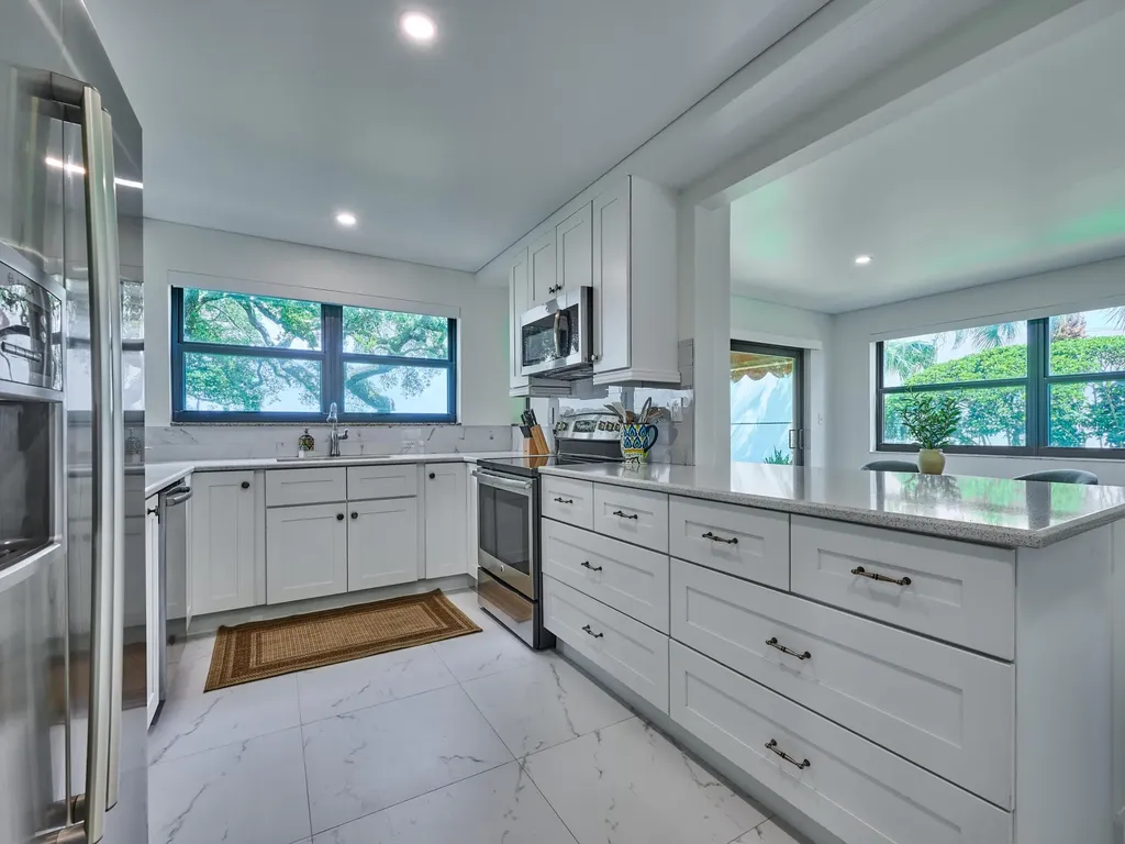 374 Golfview Road North Palm Beach FL 33408
