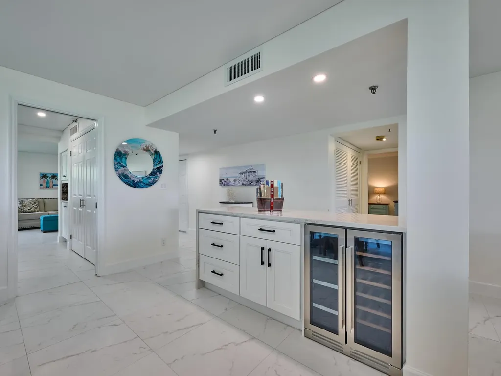 374 Golfview Road North Palm Beach FL 33408