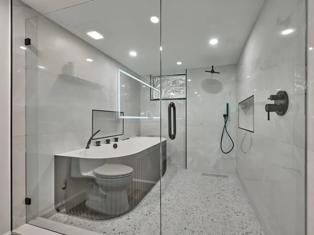 374 Golfview Road North Palm Beach FL 33408