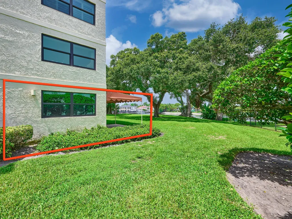 374 Golfview Road North Palm Beach FL 33408