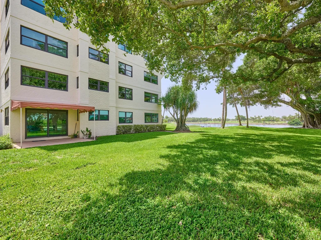374 Golfview Road North Palm Beach FL 33408