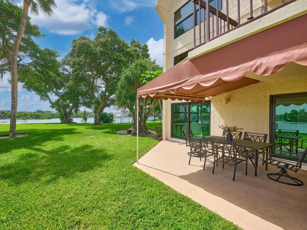 374 Golfview Road North Palm Beach FL 33408