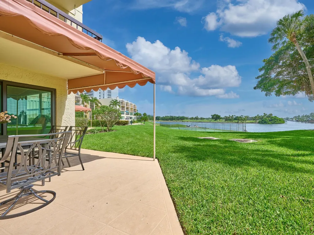 374 Golfview Road North Palm Beach FL 33408