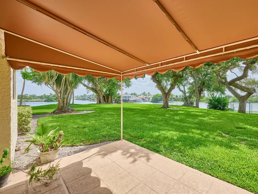 374 Golfview Road North Palm Beach FL 33408