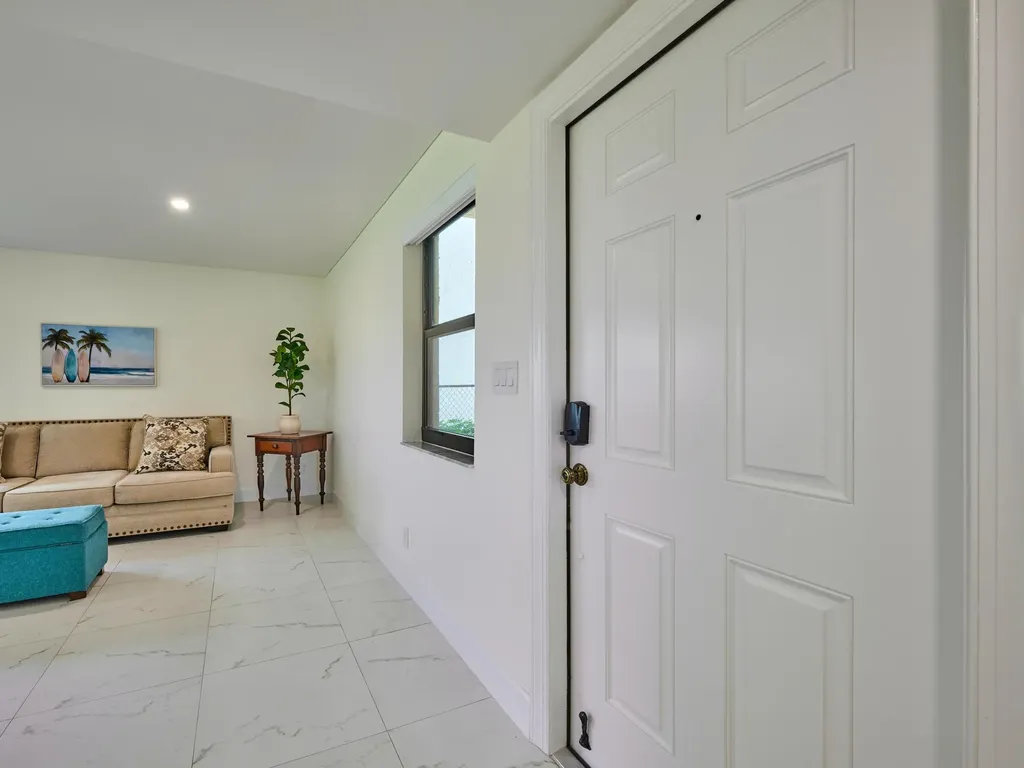 374 Golfview Road North Palm Beach FL 33408