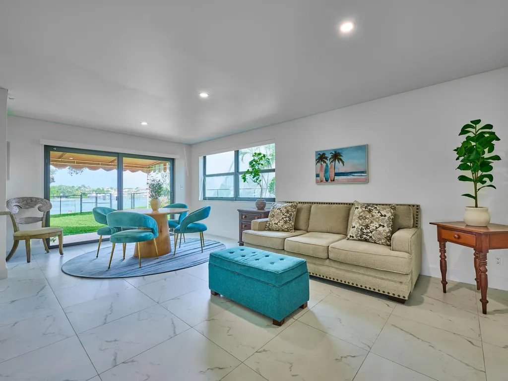 374 Golfview Road North Palm Beach FL 33408