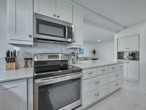 374 Golfview Road North Palm Beach FL 33408