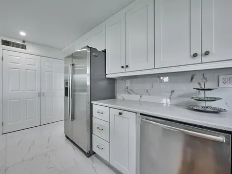 374 Golfview Road North Palm Beach FL 33408