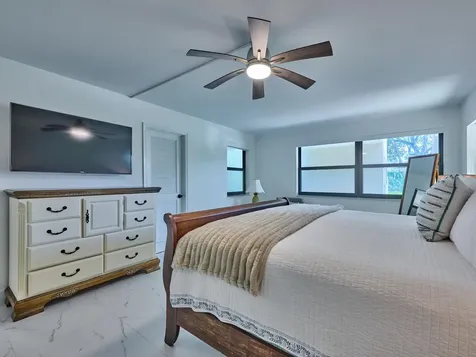 374 Golfview Road North Palm Beach FL 33408