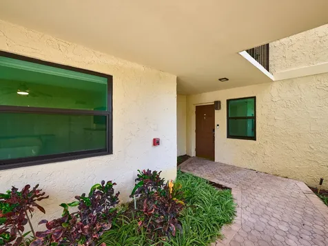 374 Golfview Road North Palm Beach FL 33408