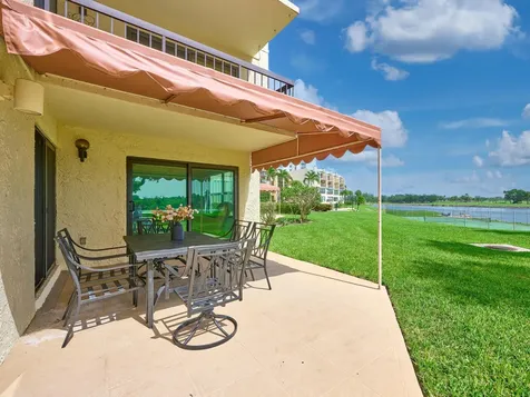374 Golfview Road North Palm Beach FL 33408