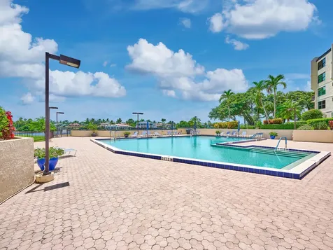 374 Golfview Road North Palm Beach FL 33408