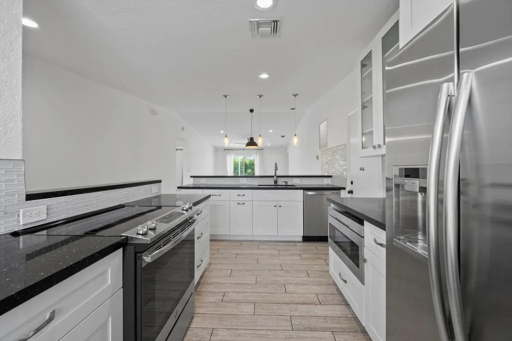 3800 Miramontes Circle Wellington FL 33414