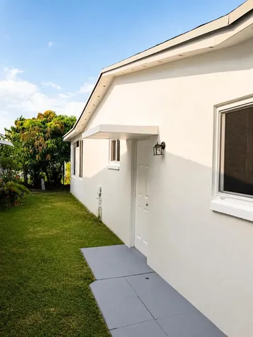 4827 NW 43rd Court Lauderdale Lakes FL 33319