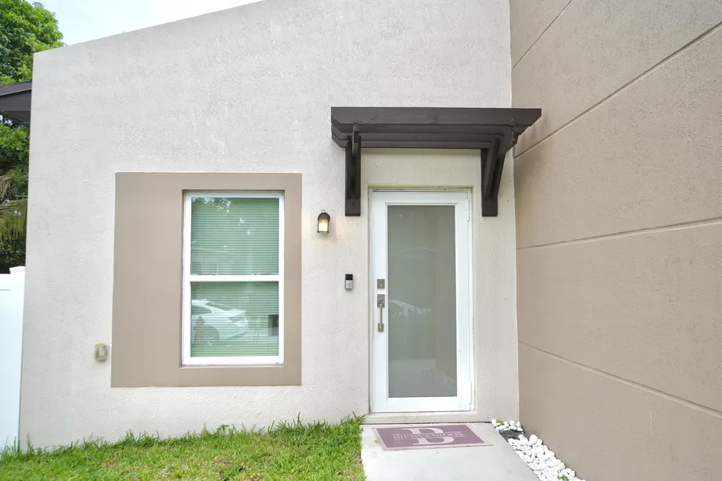 2941 NW 7th Court Fort Lauderdale FL 33311