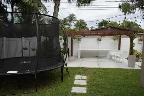 2941 NW 7th Court Fort Lauderdale FL 33311