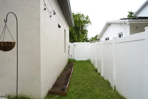 2941 NW 7th Court Fort Lauderdale FL 33311