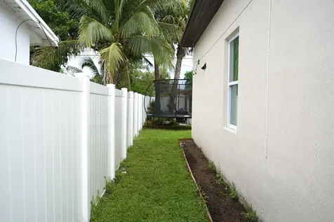 2941 NW 7th Court Fort Lauderdale FL 33311