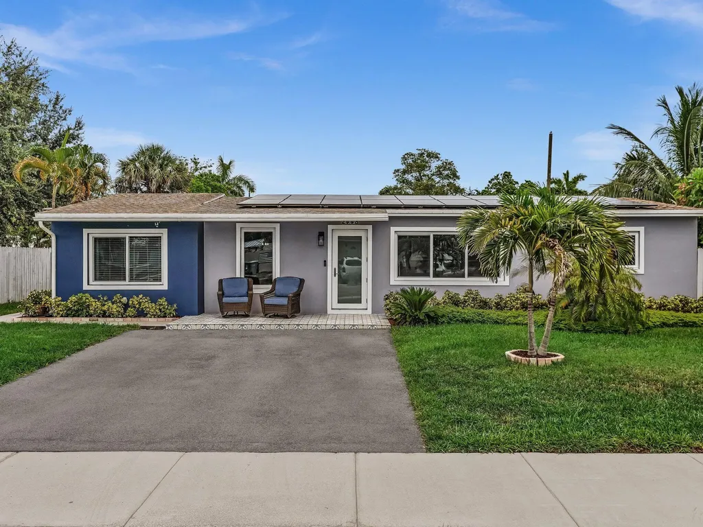 2448 NE 14th Terrace Pompano Beach FL 33064