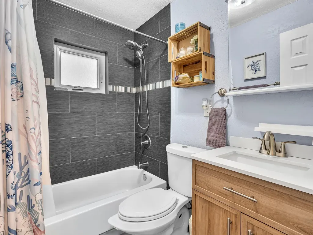 2448 NE 14th Terrace Pompano Beach FL 33064