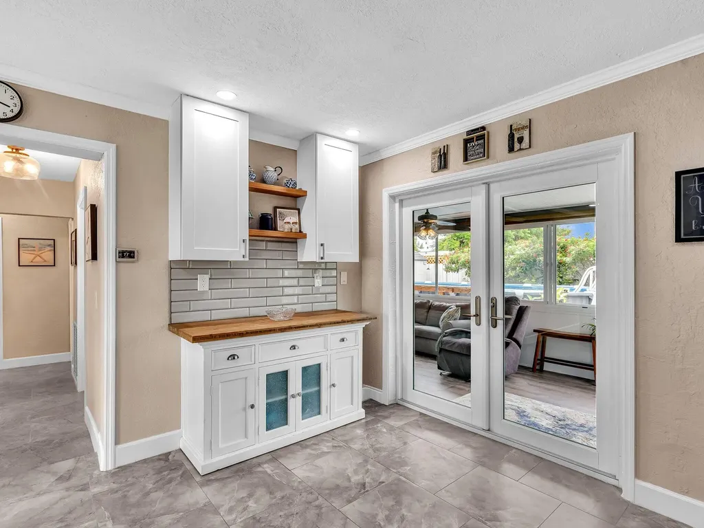 2448 NE 14th Terrace Pompano Beach FL 33064