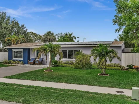 2448 NE 14th Terrace Pompano Beach FL 33064