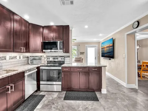 2448 NE 14th Terrace Pompano Beach FL 33064