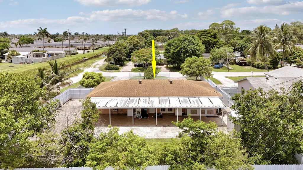 2488 Pineway Drive West Palm Beach FL 33415