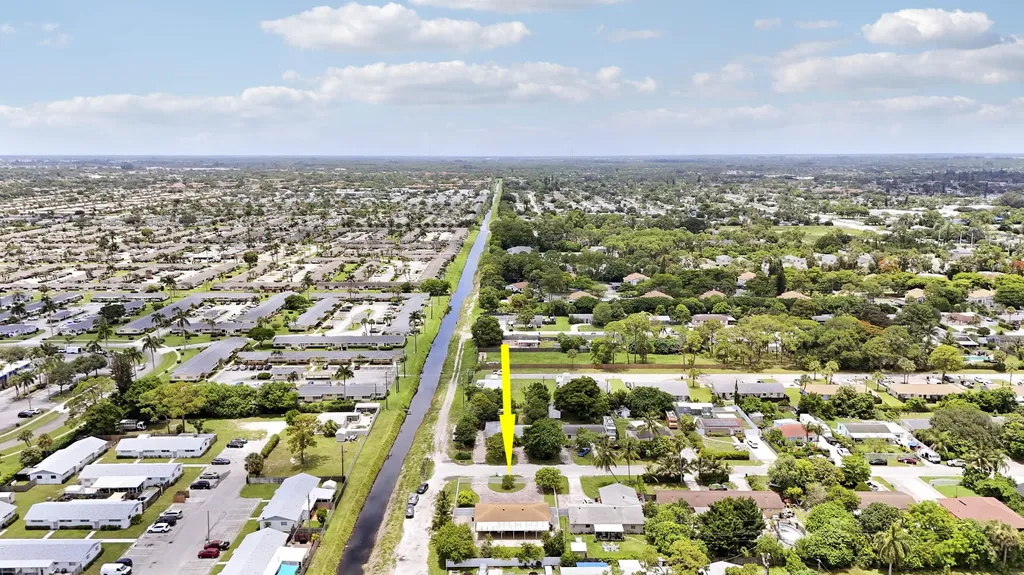 2488 Pineway Drive West Palm Beach FL 33415