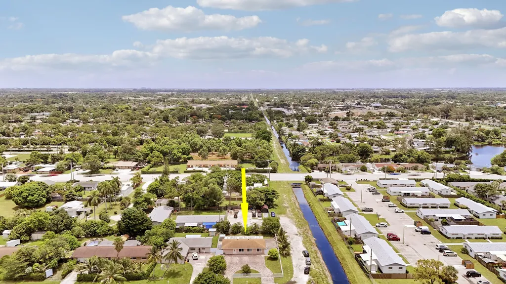 2488 Pineway Drive West Palm Beach FL 33415
