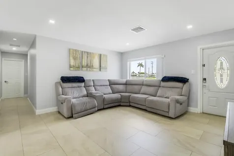 2488 Pineway Drive West Palm Beach FL 33415