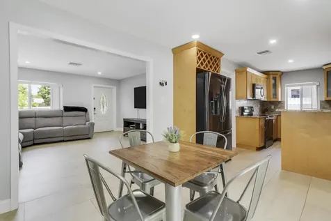 2488 Pineway Drive West Palm Beach FL 33415