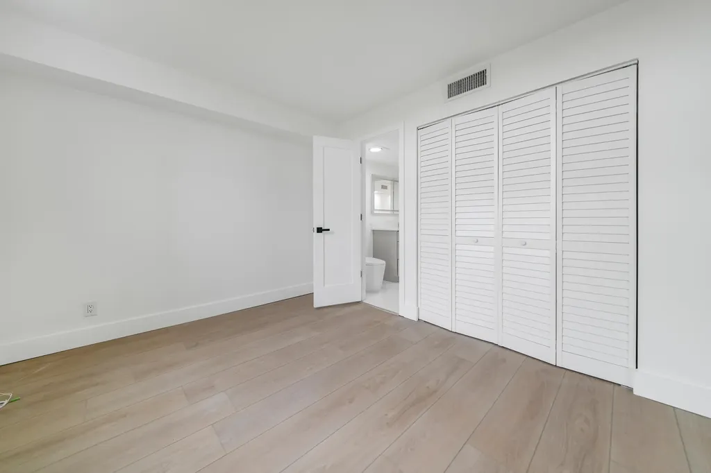 5301 NW 2nd Avenue Boca Raton FL 33487