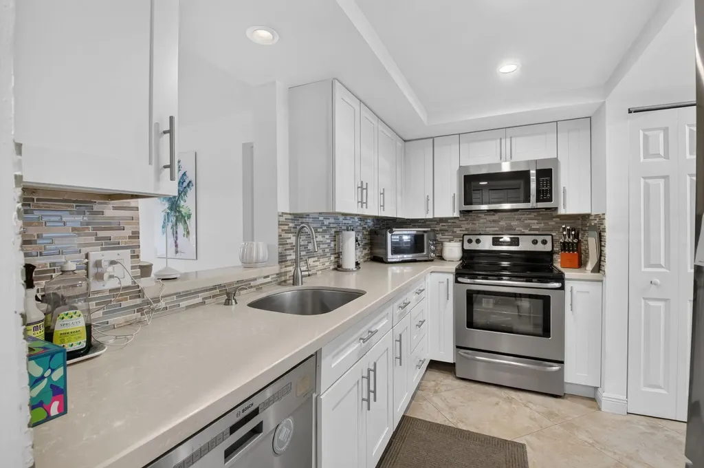14849 Cumberland Drive Delray Beach FL 33446