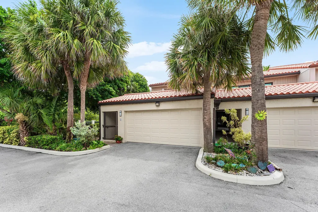 3908 S Ocean Boulevard Highland Beach FL 33487