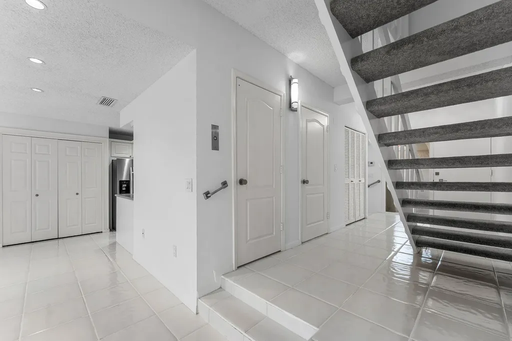 3908 S Ocean Boulevard Highland Beach FL 33487