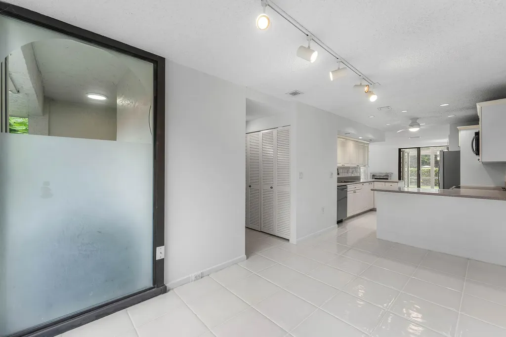 3908 S Ocean Boulevard Highland Beach FL 33487