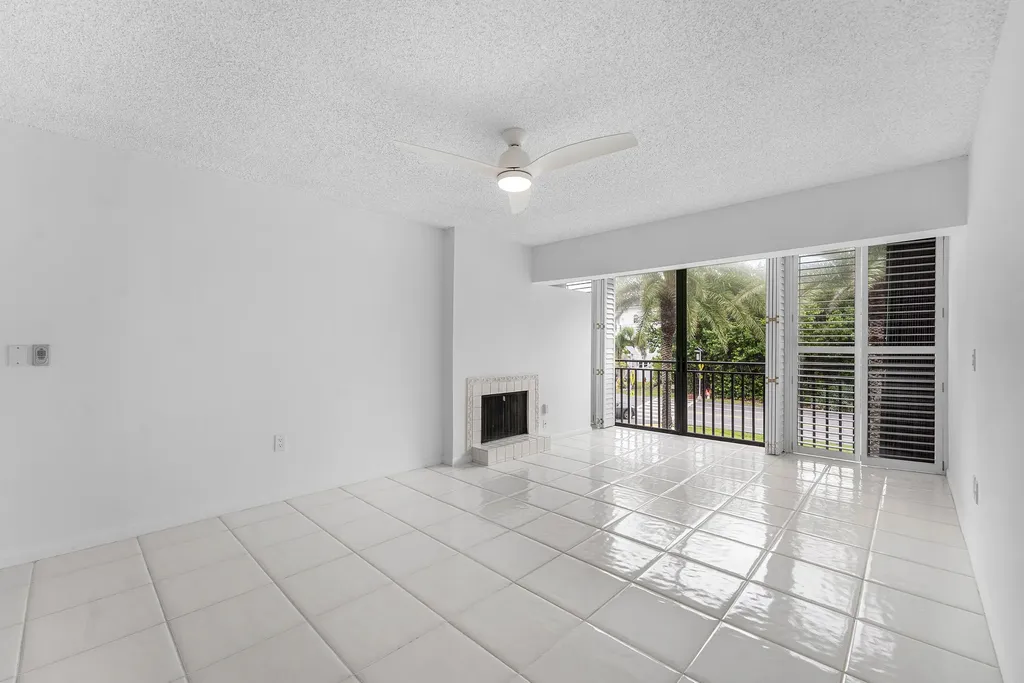 3908 S Ocean Boulevard Highland Beach FL 33487