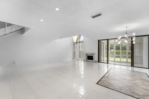 3908 S Ocean Boulevard Highland Beach FL 33487