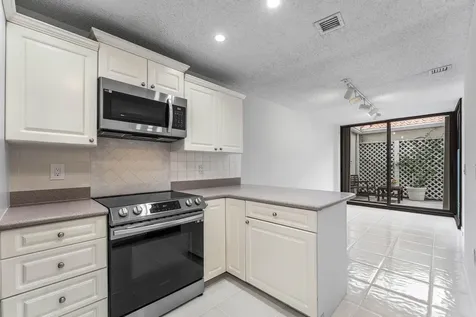 3908 S Ocean Boulevard Highland Beach FL 33487