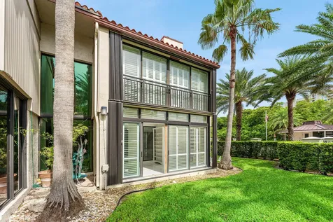 3908 S Ocean Boulevard Highland Beach FL 33487