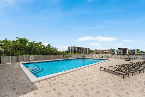 3908 S Ocean Boulevard Highland Beach FL 33487