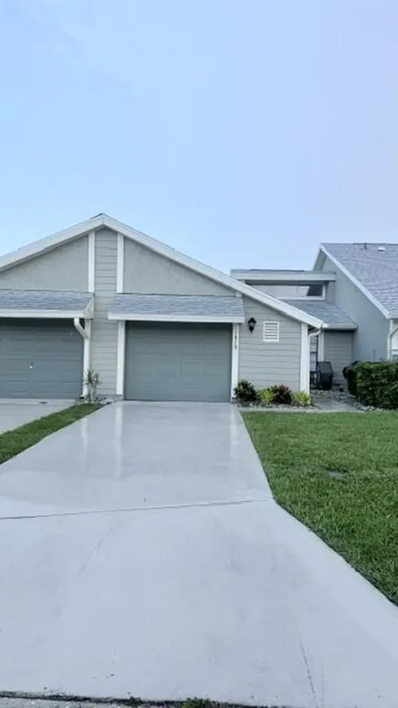 1510 SE Dewberry Court Port St Lucie FL 34952
