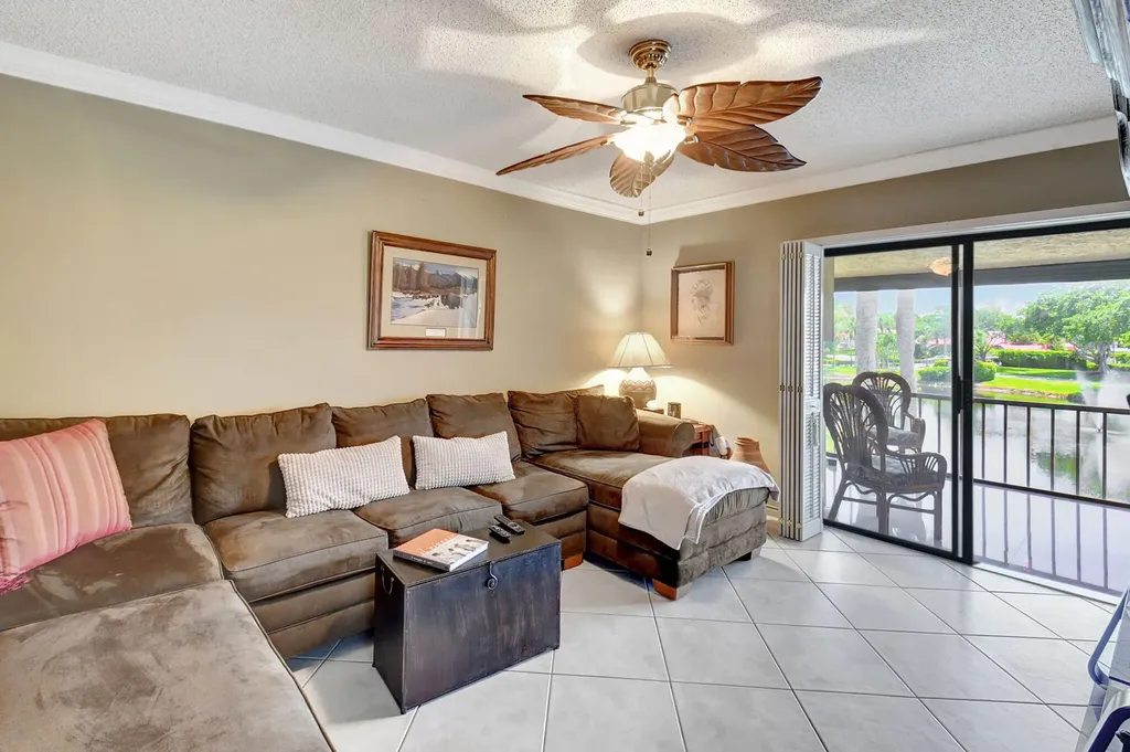 21214 Lago Circle Boca Raton FL 33433