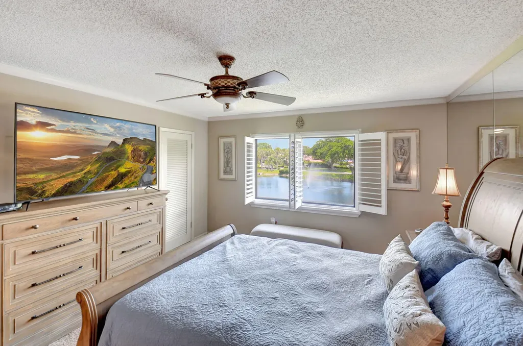 21214 Lago Circle Boca Raton FL 33433