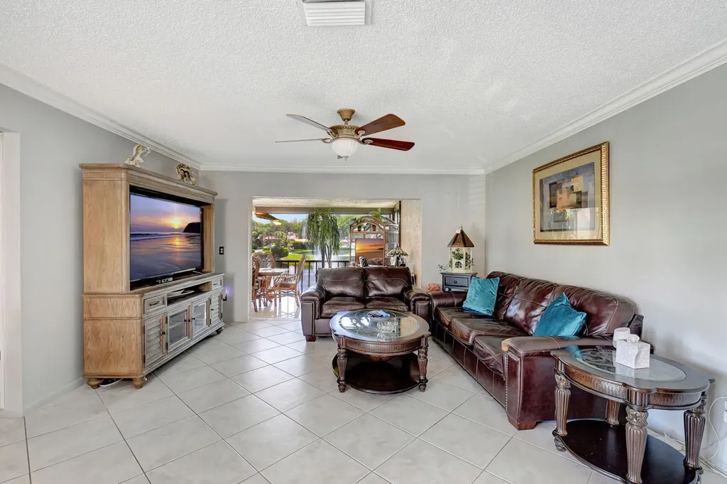 21214 Lago Circle Boca Raton FL 33433