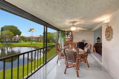 21214 Lago Circle Boca Raton FL 33433