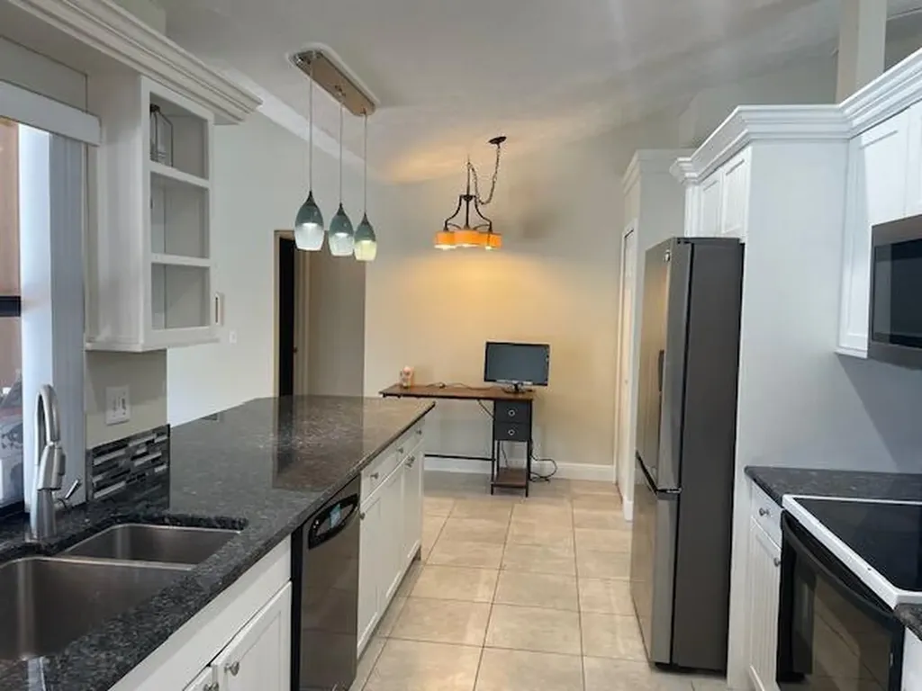 618 SE Streamlet Avenue Port St Lucie FL 34983