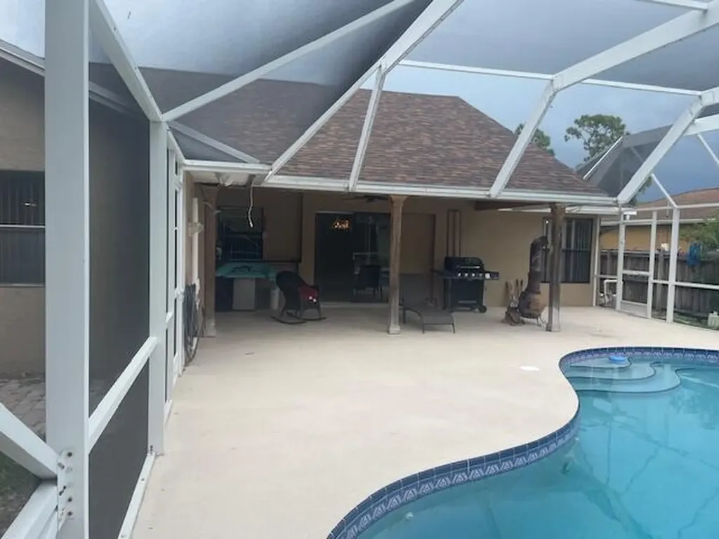 618 SE Streamlet Avenue Port St Lucie FL 34983