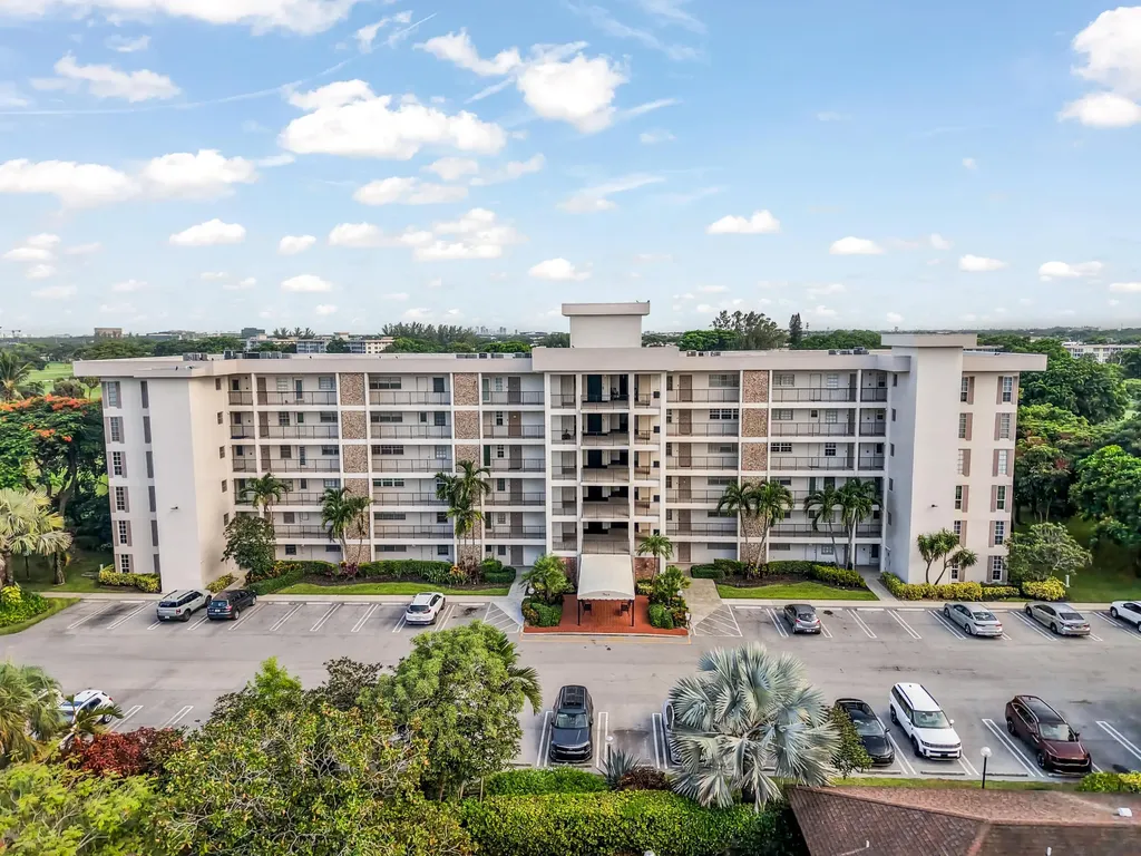 3000 N Palm Aire Drive Pompano Beach FL 33069